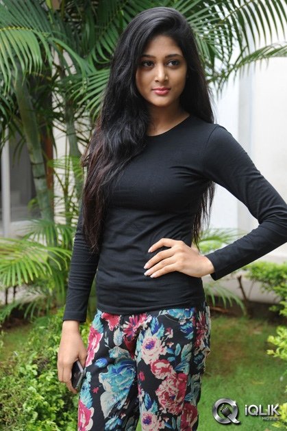 Sushma-Raj-at-Maaya-Movie-Preview-Meet